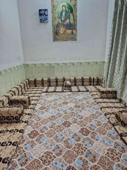 بيت للبيع طابو صرف  المساحه 100م طابقين بناء طابوك الموقع حي الشهيد المحراب يحتوي الطابق الاول على غرفه وصاله واستقبال ومطبخ وصحيات ويحتوي الطابق الثاني على غرفتين 
وصاله وصحيات السعر 105 مليون قابل للتفاوض للأستفسار مراجعه مكتب التعارف مقابل رشيد العامري او الأتصال ع الرقم ***********
