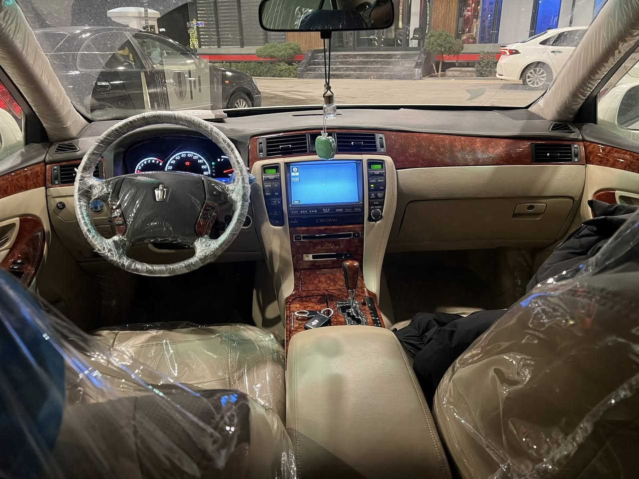 سلاو لە هەمو هاورێیان   شاهینەی موس موس ٢٠٠٥ناو زەرد ٣دوگمە گێرو مە کینە بچوک مەرخوب شاشەو کامیرا ناو چە کوێر دوکوشن کارە بای ویلی نەوتی کامل فەسرەف بەر گە کوشنو گاعی تێ کیراوە سەیارە کە بۆیاخی نیە بەس شوێن موس بۆیاخە مالی دۆستە  شوێن سلێمانی   سعر ٦٣مەجالێ برایانە (***********)فایبەری لە سەرە مشتەری ئەو خەمە سەر جاوم مشتەری نیت سەری خۆتو من مەیە شێنە
