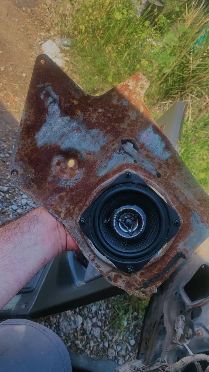 تم العمل على كيا بوتتيشا موديل قديم
تم تديل منظومه الصوت ب الكامل من الاعتيادي الى الاحترافي
تم اضافه شاشه اندويد 9انج فول مواصفات كار بلي اوتو بذاكره 32ب4 عشوائي حقيقي مع ترتيب ضفيره مسجل بعد ما كان بيها دمج وقطوعات 
تم اضافه سماعات اماميه4 انج بقوه 60ارمس 210واط
كذلك خلفيات 4انج نفس ماركه 
مع أضافه سماعات ب دشبول الخلفي 5انج بقوه 45>'ارمس140واط
والنتيجه امامكم
مكاني بغداد طالبيه فلكه 83 بشارع المستشفى ابن البلدي الزهراوي
***********
