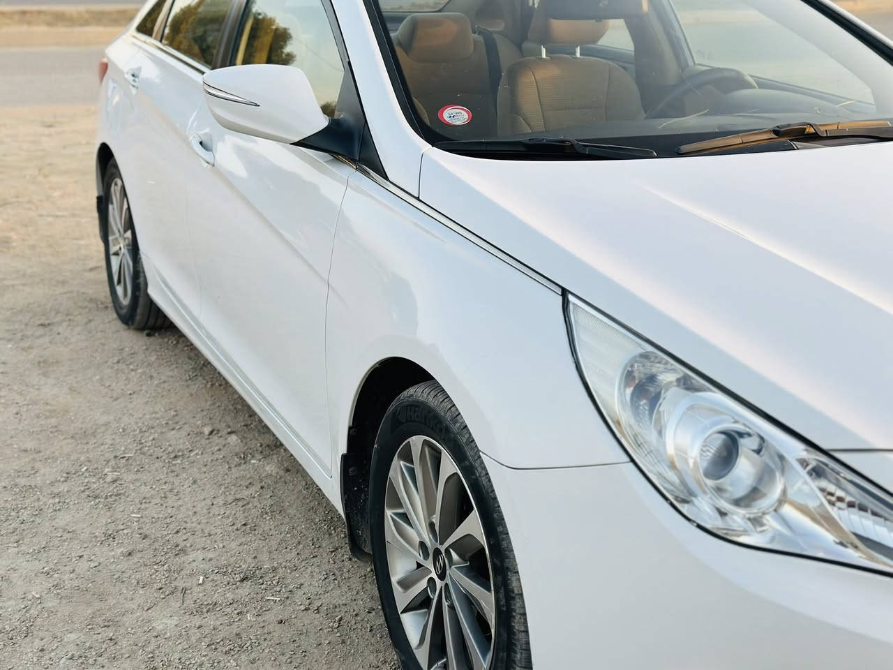 13 خليجي شكل 14 رقم بغداد انكليزي باسمي
سعر 145 بيها مجال بسيط بعد الفحص والمعاينة 
سونار مرفق
سيارة كلش جديدة 
ماشية 138 حقيقي 
مكفولة عدا بارد بسيط موضح بالسونار
العنوان بابل 
***********
