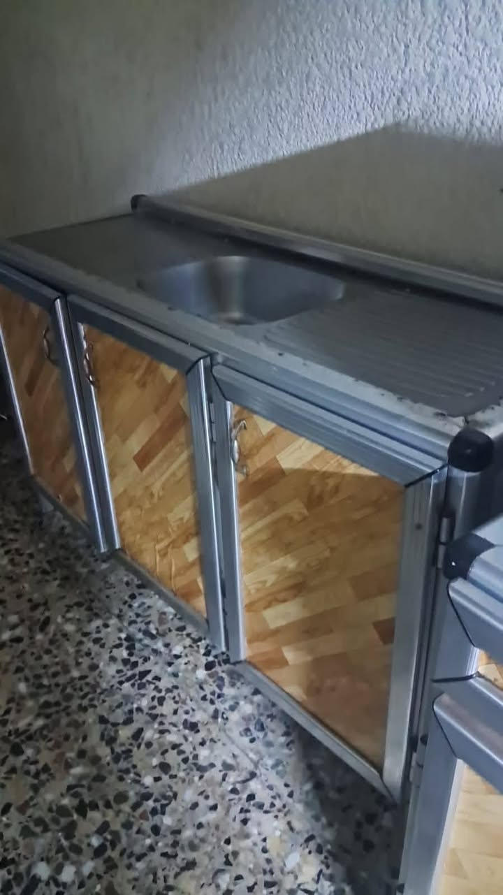 كونتر مستعمل للبيع العنوان
بغداد واتساب ***********
