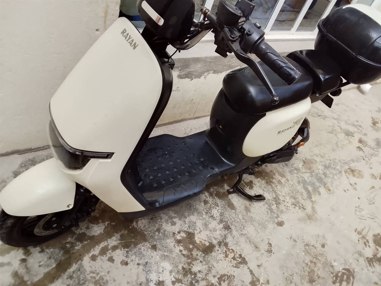 سلام عليكم درجات شحن للبيع صاله شهرين من طالعه من الووكيل الوكيل ابن كرماشه
النجف الاشرف حي النصر 575 بيه مجال حق الجيه 
***********
