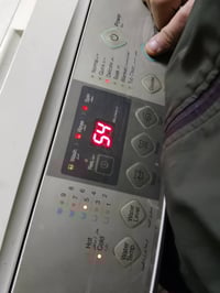 غسالة اوتماتيك • نضيفه • حي العروبه كركوك