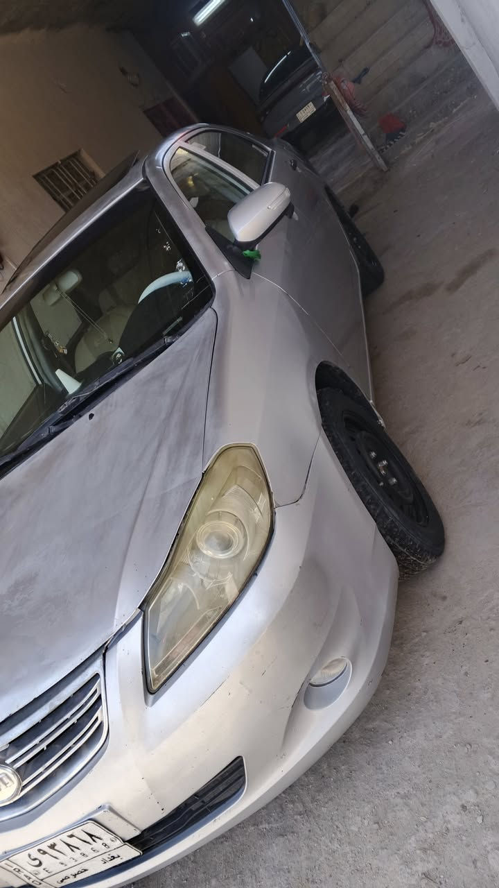 السلام عليكم بيوايدي مديل 13 كير عادي مكان  بصره كرمت علي السعر 30وبيهه مجال إنه مكلف بلنشر ‏‪***********‬‏
