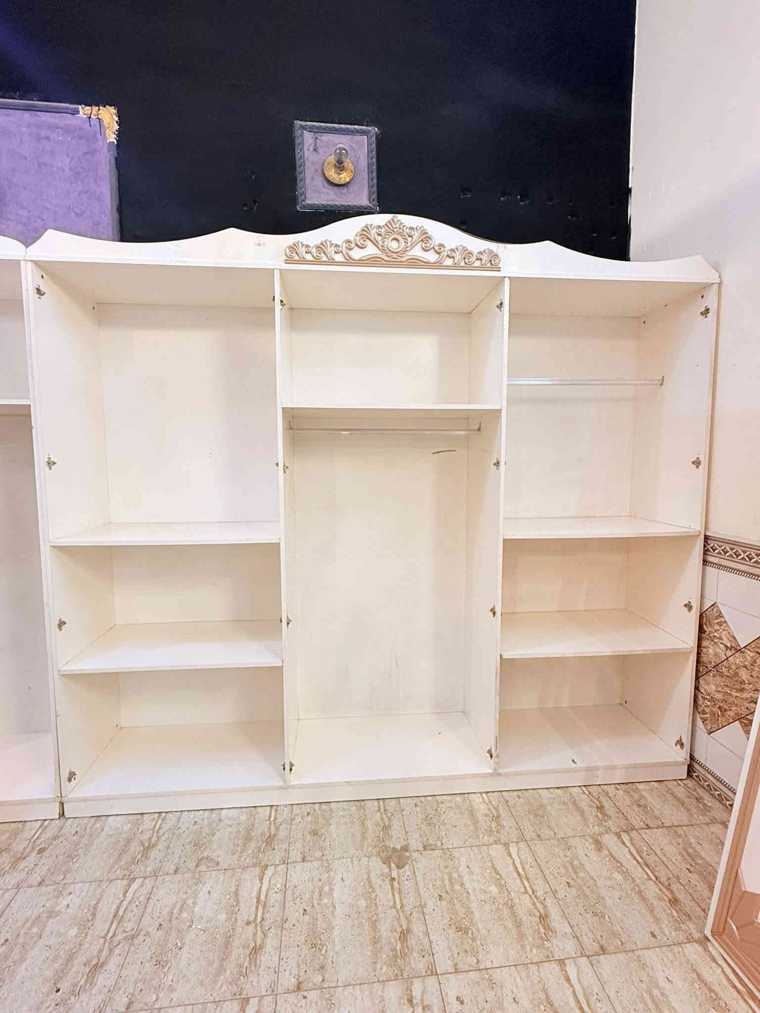 سلام عليكم غرفة للبيع تركية 9 قطع كنتور طفل نضافة 95‎%‎ سعر 825 + توصيل 🚚 اوشد ذاخل بغداد مجانن رقم ***********
