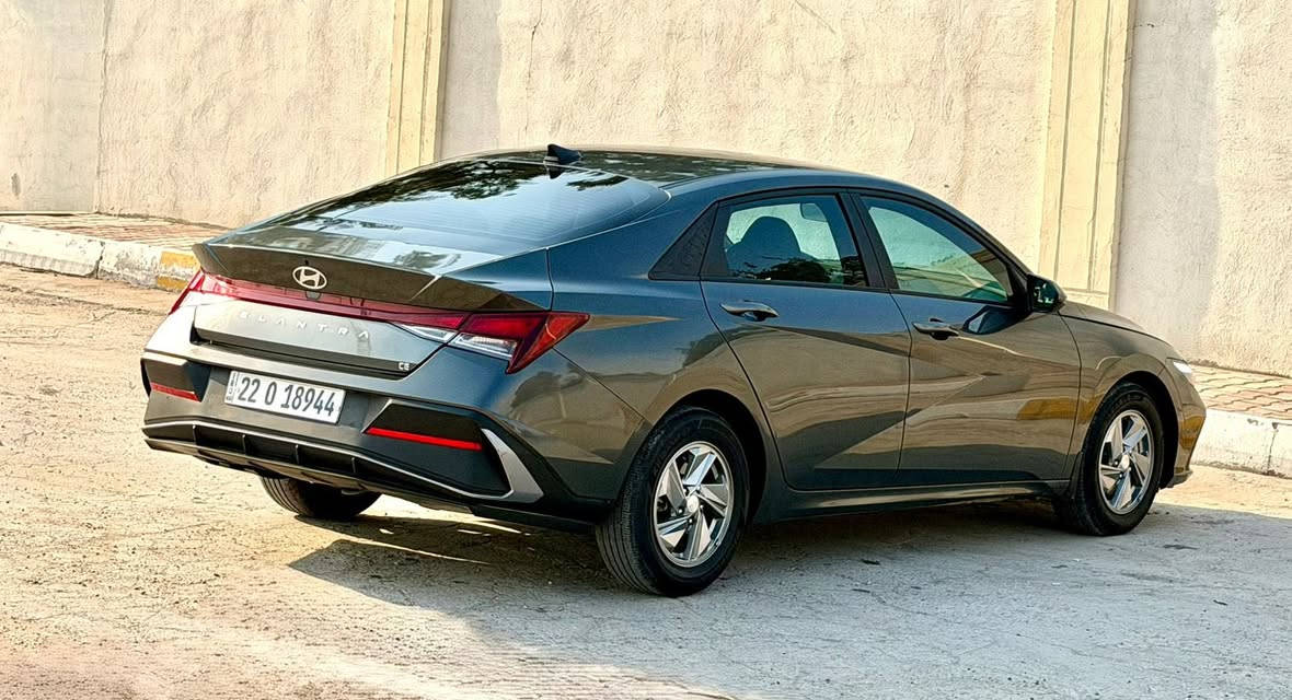 النترا موديل 2024  لون زيتوني 💚
🥇للبيع. فقط🥇
وارد امريكي ماشيه 19m بعده بوضع الزيرو
حادثه جاملغ  خلفي. صبغ فقط  بدون دواخل‼️ الباقي   ايرباك كله مكفول صور الحادث بالمنشور. ‼️سويج. سيارة‼️
مواصفات
شاشه كار بلي 
رادار امامي
اهتزاز. ستيرن
ورادار خلفي
ورادار جانبي
تحديد مسار
قياده ذاتيه
تنبيه خروج عند المسار
ويل كب. لد نهاري.  لايت. زنون. بلادي 
فول تحكم ستيرن
كير اوتو +عادي
شاشه الكتروني دجتال . تنبيه. اهتزاز. بل ستيرن 
السياره بعده بوضع الشركه ومابيه ولا نقص
رقم اربيل الجديد تحويل وكاله مضمون 
. سيارة نص فوول. مكينة 2000 دوش
رقم 📞 ***********
بغداد. كاظمية💯. سعر. 163$🔥
