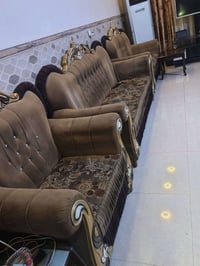 تخم مستعمل للبيع سعر ٢٠٠ 07777651161 مكانه كاضميه