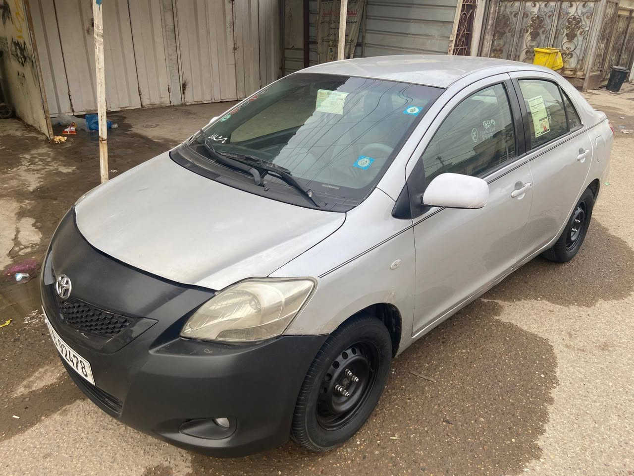 السلام عليكم يارس 2007  خليجي 
محرك كير خير من الله صدر خلفي امامي جديد 
رقم بغداد انكليزي باسمي شخصيا السيارة كهربائيات كلة شغال 
داخلها جديد دوشمة عام كشنات وكاعية وتنتة وسفاري وصندوق وخير من الله 
مكاني: بغداد حي اور بالقرب من سيكال 
رقمي : *********** متواجد اتصال واتساب فقط 
السعر : 62 وبيها مجال 
ملاحضة : مكفولة من الضربة وصبغ بيها بوارد فقط وكلح بسيط
