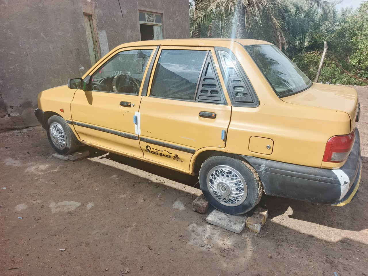 سلام عليكم اخوان
سياره سايبا اللبيع مديل 12السياره احله من الصوره 
رقم الماني بغداد مشروع وطني السياره كدام عينك 
مكينه وكير مكفولات السياره لاتبديل ولا صبغ تجي وتكلب وتشوف بعينك ولمن تقتنع ياله سلمني فلوسهه السعر 29وبيهه مجال مكان السياره ديوانيه قضاء الشاميه رقم الهاتف ***********
