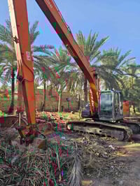 حفارة 210LC • ذراع طويل ١٦م • نجف