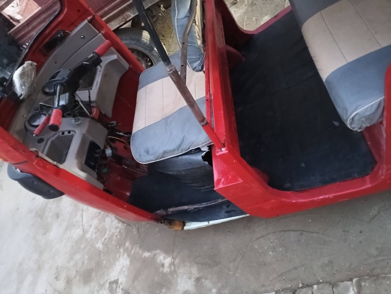 سلام عليكم تكتك لبيع موديل 18وراق المصطفى محرك عشرين مكاني بابل الحمزة الغربي السعر 3250بيهه مجال بصيط بيهه جفيه عله اليمنه دواسات اماميه معمره رقم الهاتف ***********
