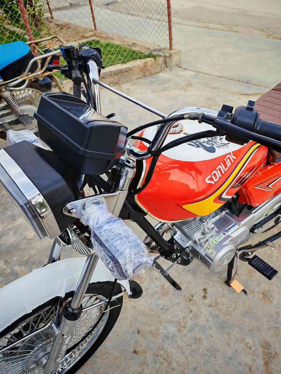 السلام عليكم
دراجه للبيع موديل 2024
نظام 90%
السعر 650 وبي مجال
***********
