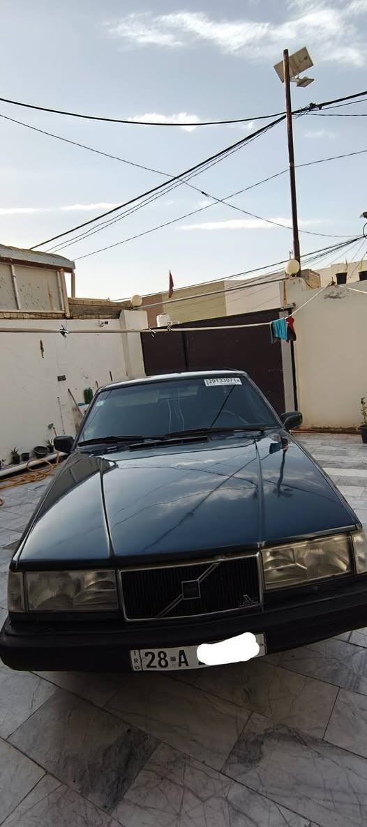 السلام عليكم ورحمه الله وبركاته 

فالفو 940GL موديل 1992 اللون زيتوني 

كير محرك ابلاد مكفولات
تبريد مكفول شرررط ثلج 
شاصي مكفول رقم نجف دولي 
كهربائيات شغاله غرفة نظيفة مثل ماتشوف بالصور
تخم تايرات نظيفة كلشش ويل 96
بطاين الباب جديدات ونظيفات 
حدادية جديدة السيارة ماناقصها اي شي
ماشية 340,000 وقابلة للزيادة 

مكانها النجف الأشرف

‏‪***********‬‏ // متواجد اتصال وخاص
