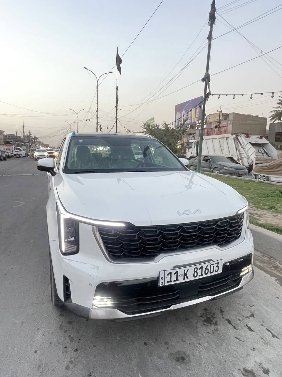 كيا سورنتو 2025 
موصفات   ماشيه ٤ ونص زيرو السيارة 
     كفاله عامه من كلشي 
بنرامه 
دبل كامرة  السيار زيرو اكرر وفول 
داتشو 
ويل ٢٠ 
بردات خلفيه 
٧ راكب 
كير ماوس
سعرهه ٣٣٥ بيه مجال بصيط
بغداد الرصافه 
***********
