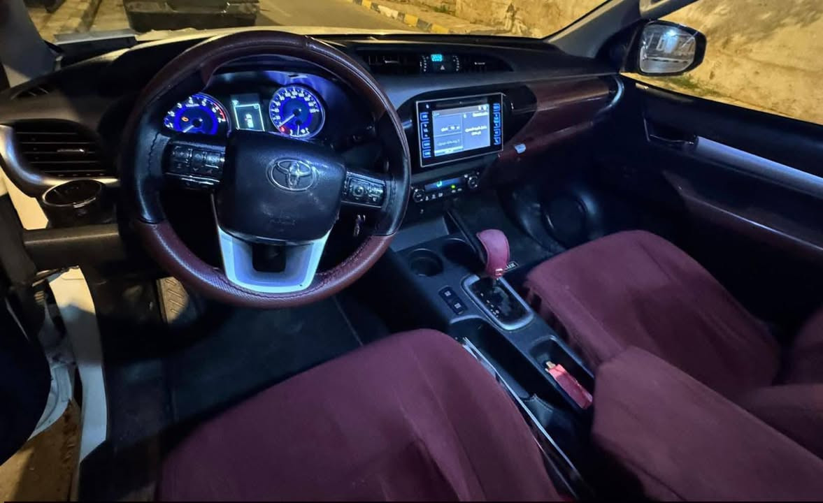 سلام عليكم هليوكس موديل 2019 فور ويل مكفوله ماشيه 158 الف على وضع الشركه بغداد بسمنه مكانها بغداد الدورة سعر 270 للستفسار اتصل ودلل ***********
