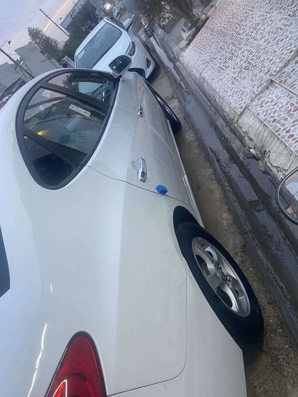 للبيع النترا موديل 2010 موصفاتها كوشن جك إلير لايت كهربائي اربع ويل دسك دكشن عالي موصفاتها معروفه سنويه وهزه وبراد كلها جديد وبسمي ماشي حقيقي 144 الف  صدر كلها شركه بل نسبه صبغ بابين صبغ خلف وبجم كبس كير محرك مكفوله  برغي مابي نقص سياره احلى من صوره وسياره مال بيت من شركه إيد وحده /// محرك 1،6 // السعر 114 وبي مجال للطيبين تحياتي لكم والف عافيه الي ياخذها يارب // عنوان كركوك //*********** /***********
