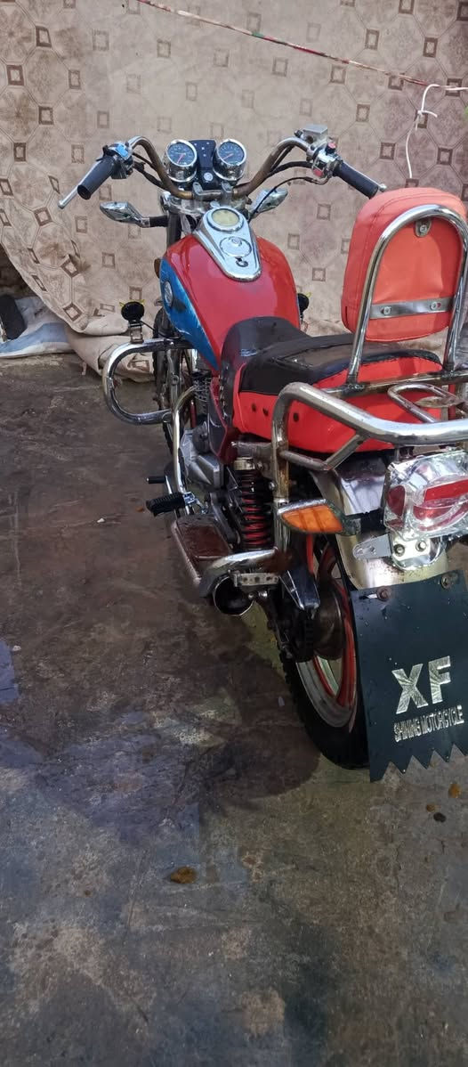 دراجه تيموتا للبيع ذي قار 2015 كلك بس تكفل عن العشائر ***********0 سعر 550 نظيفه كلش
