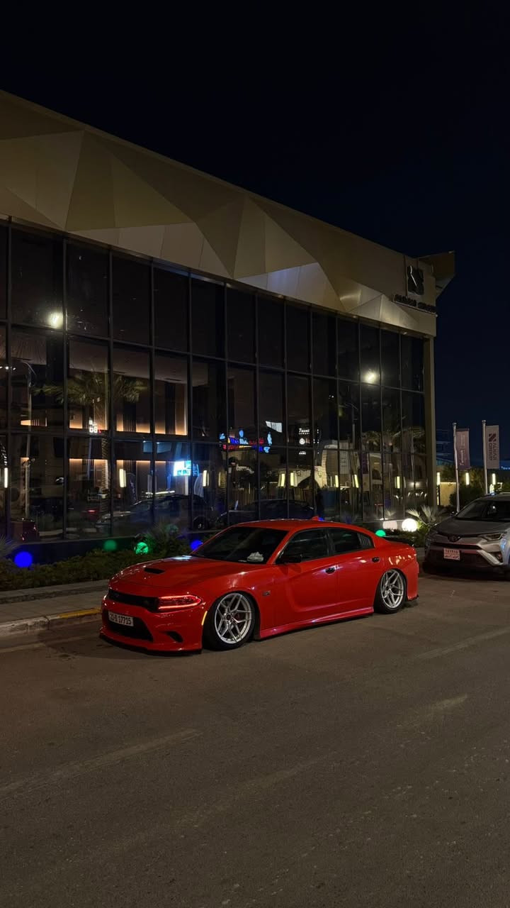 السلام عليكم
دودج جارجر سكات باك 2018 
لون برتقالي 
مواصفات عده فتحة 
السيارة ماشية 94 الف كيلو 

الإضافات: 
اويل كاج كان الاصلي 
شوتة afe 
بلكات+نوزلات+ولف حماوة ريسنك -
جكاتs2 بعدهن بلضمان

السياره حادثها موضح بلصور جاملغ وبابين وقطعه كلير 
مكان السياره بغداد شارع فلسطين 
السعر 21 

ممتواجد ع فيس 

*********** 
***********
