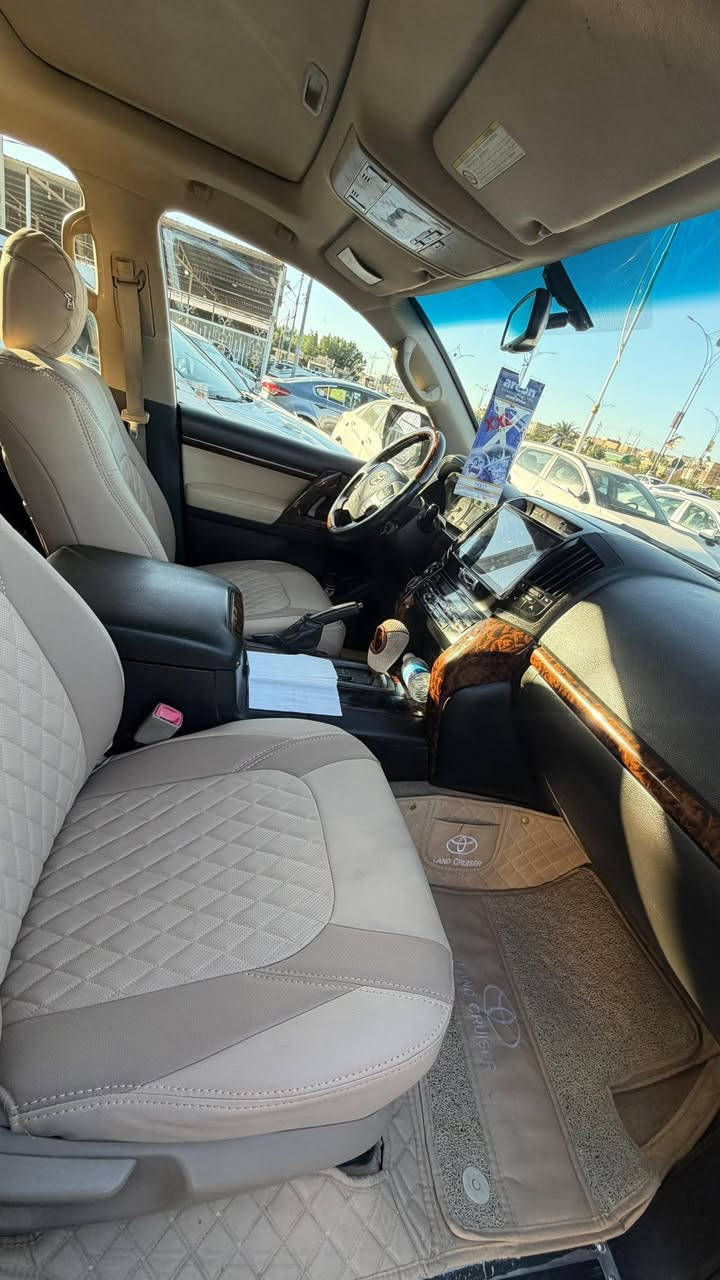 لاندكروز مديل 2009
بريم معروفه مواصفاته 
الاستفسار 
الاتصال بالرقم /***********
