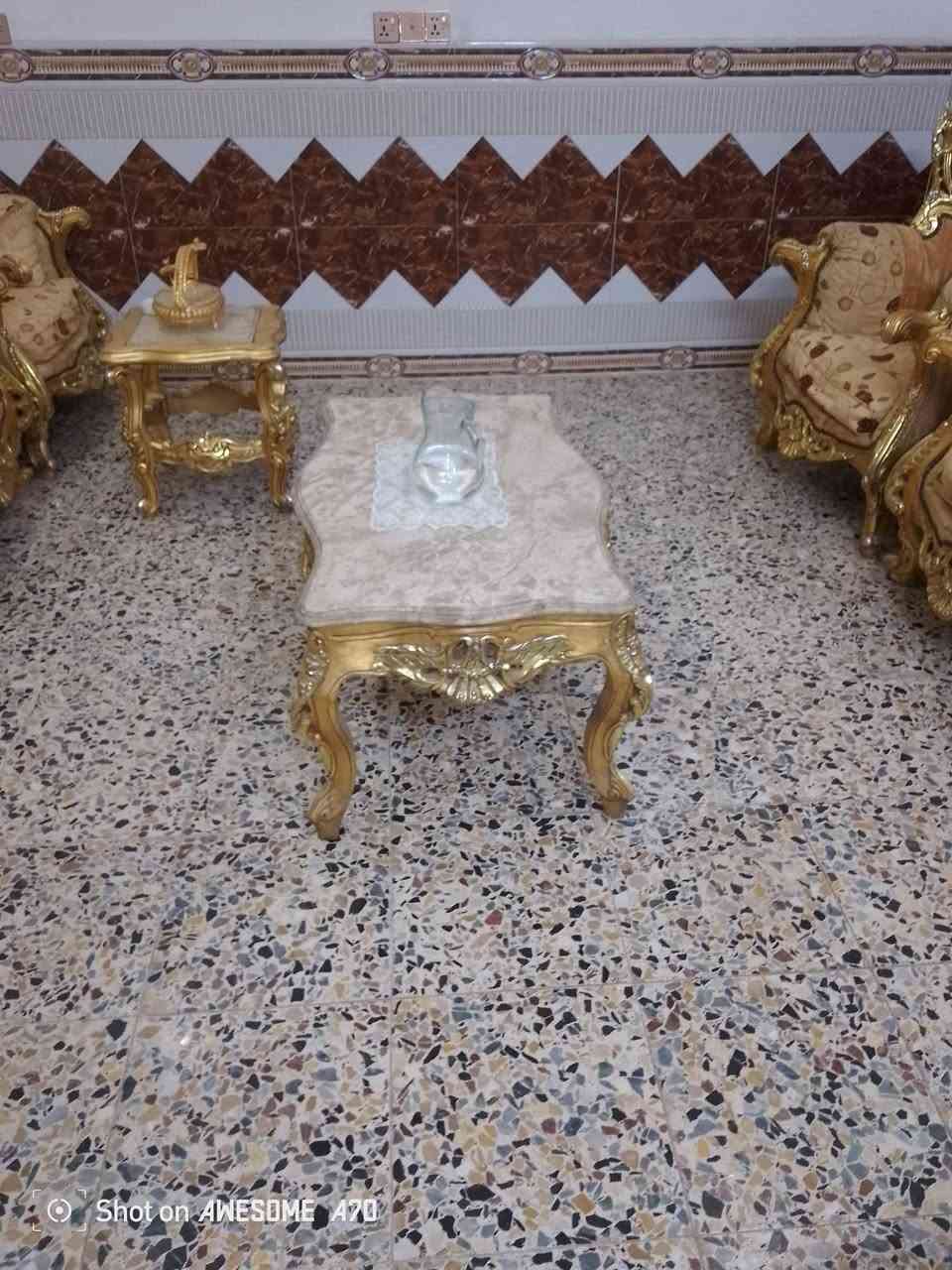 تخم 10 مقاعد 3 طبلات نظافته90بل 100 متواجد واتساب ***********
