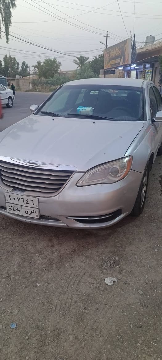 كرايسلر c200 موديل 2011 كير ومحرك بشرط سيارة جاهزه من كلشي تبريد و تدفئه بشرط جامات كهربائي كشنات كهربائي و سونار موجود سيارة موجود كركوك /تازة (بطاقه بانزين بيها ) سعر 85 بيها مجال للبيع مستعجل  استفسار رقم ***********
*********** كركوك, العراق
