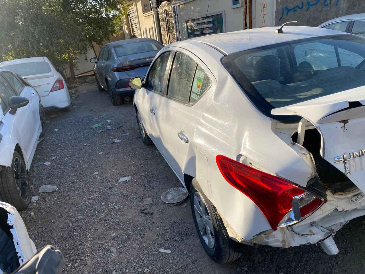 سلام عليكم خوان للبيع نيسان سني الفين 19رقم بابل تحويل مباشر شغاله تمشي تبريد ثلج متضره وبيع على وضعها عنوان بغداد حي النصر رقم الهاتف ***********
