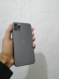 آيفون ١١ برو ماكس • ٢٥٦ • بطارية ٧٧