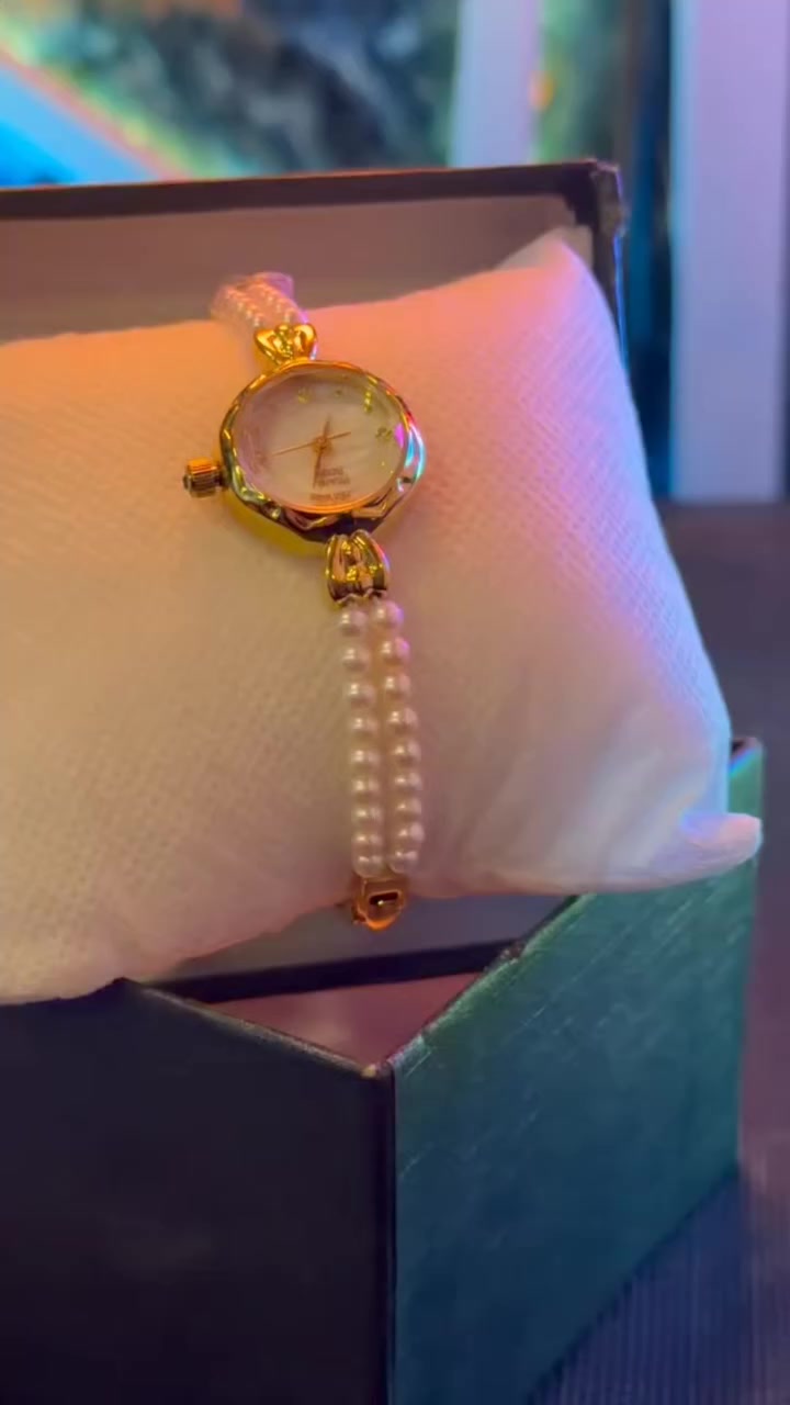 ساعه اصلي ياباني نسائيه عدد الكلي 15قطعه شرط الفحص سعر القطعه 10 سعر قطعتين 15 سعر 3 قطع عشرين شرط الفحص


**إذا كنت صاحب هذا الإعلان وتريد حذفه لأي سبب، رجاءا أرسل رسالة إلى الدعم الفني**