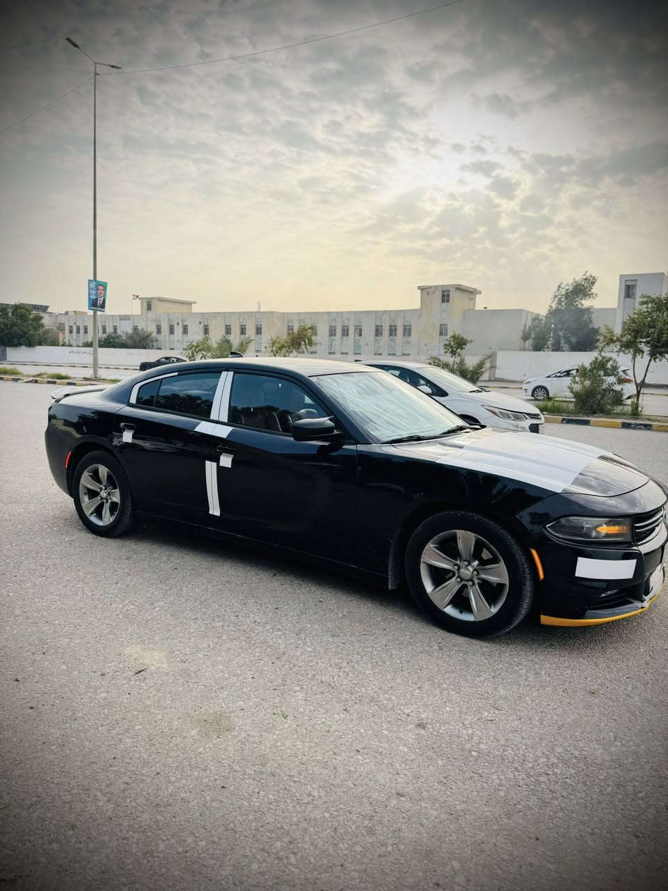 مديل 16 اصل
بيها بابين وجاملغ بدون دواخل 
محرك 3600 . V6
تو ويل 
كشنات جلد احمر حظن 
كهرباء وتدفئه بالكشنات 
شاشه كبيره 
رقمها بغداد 
مكانها نجف 
الاستفسار ***********
السعر 165 ورقه
