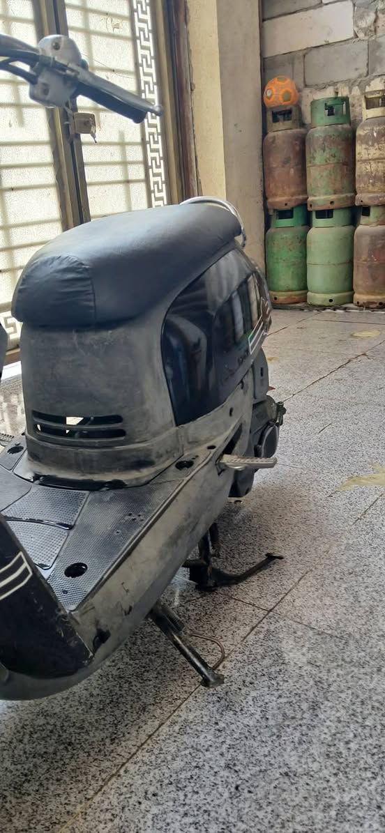 سلام عليكم درجه بوليس كابريته ملاح مكينه ما مفتوحه برغي  ستان نص ستان صفح شاير شغلاه لايت عالي ناصي حساس مال صطاب ولصطاب هم شغال كيج بانزين تشتغل سلف وهندر  قفال مال صندوك ومال سكان سعر ٨٠٠٠ وبها مجال مكاني البصره حي شرطه مقابيل المعارض الحديثه السايارت رقمي ***********
