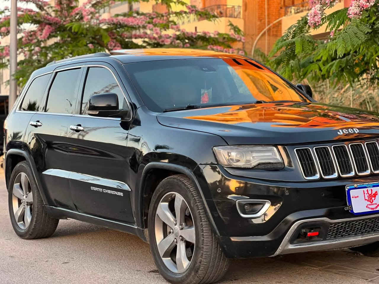 #مولانا_بيقول_صلي_علي_الرسول 
 🔥🥇 مقدم السيارة.400.000 🥇🔥
1️⃣النوع:JeeP ✅
2️⃣الطراز:جرند شروكي أمريكي ✅
3️⃣السنة:2014✅
4️⃣الفئه:اعلي فئه ✅
5️⃣شاشه وكاميرا ✅
6️⃣السعة اللترية:5700cc✅
8️⃣اير باج واي بي اس✅
9️⃣عداد 250.000صيانات توكيل ✅
🔟كوتش وبطاريه جديد ✅ 
✅انوار ليد بالكامل ✅
✅صيانات توكيل ✅
✅بصمه داخلية وخارجية ✅
✅فبريكا بالكامل ✅
✅فاتحه سقف بانوراما ✅
✅كراسي كهرباء ✅
  حالة ممتازه لاتحتاج لاي مصاريف كسر زيرو 
  (استخدام راقي حالة نادرة👌🙈 جدا)
صيانه كامله   ⚡️⚡️🔥

للتواصل ☎️📞
الحج احمد/01060043100📞
خدمه العملاء والحسابات/01120182081📞
01113304416📞
                                 🚗مع مولانا هتركب عربيتك 🚗     ‎و كمان تقدر تبدل عربيتك القديمة بعربية جديد بمقدم بسيط والباقى أقساط بأقل فايدة و أفضل أنظمة تقسيط.
متاح جميع انظمة التقسيط
تقسيط جميع البنوك 
تقسيط شركات


**إذا كنت صاحب هذا الإعلان وتريد حذفه لأي سبب، رجاءا أرسل رسالة إلى الدعم الفني**