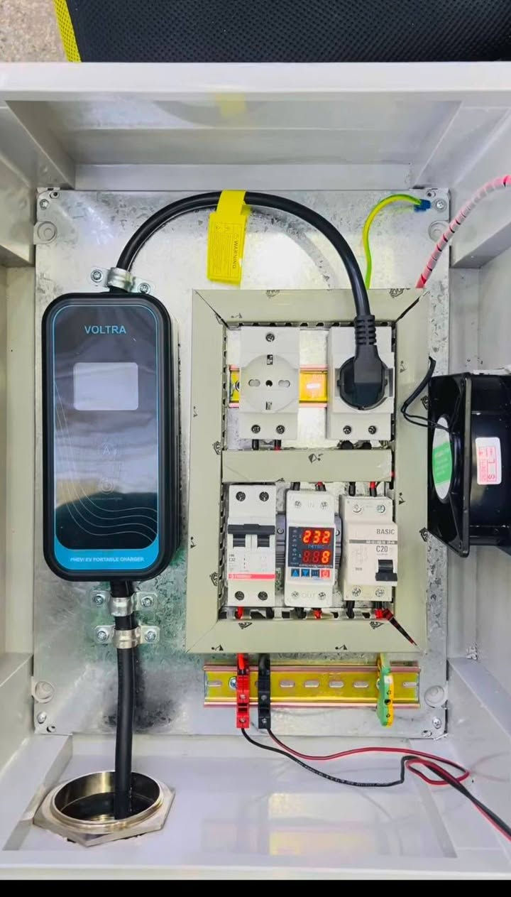 تم بفضل الله تجهيز وتنصيب بوكس حمايه لجميع انواع السيارات الكهربائيه byd بكل فئاتها والسيارات الكهربائيه الأخرى بسعر 140الف فقط مع ضمان شهرر
***********
