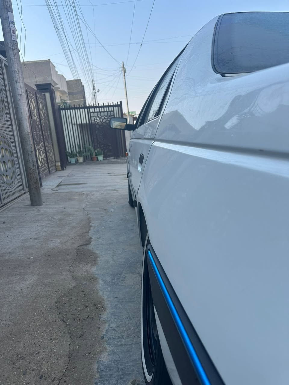 سلام عليكم جي آل اكس موديل 12 سياره كفاله عامه ما عده شبر بل باب بارد سياره مبدل كير وكينه  فرنسي  2000 صار شهر وبس ابو لمصلحه يعرف لفرنسي شكد قوي ابيع بغراض او بدون سعر خاص مكاني بغداد ابو دشير  ***********
