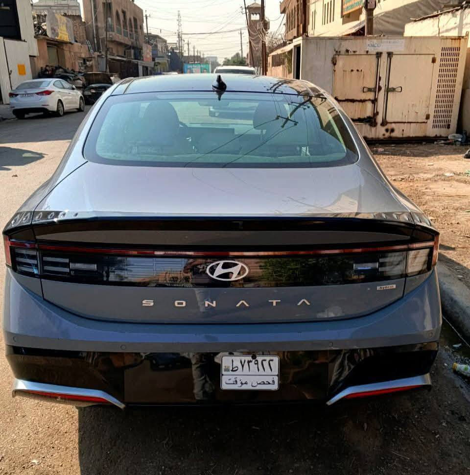 سوناتا ليمتد هايبرد 25
أعلى فئه فول مواصفات 
بعدها زيرو ماشيه ٢٢٠ ميل فقط 
حادث بنيد وجاملغ والبنيد تبدل نفس الون 
سياره تترقم مجاني فقط رسوم التسجيل 

سعر مناسب للشراء

+9647700600655
