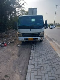 كنتر البيع ٢٠١٤ سياره مكفوله من كلشي جاهز الشغل سياره بسم شركه  077226...