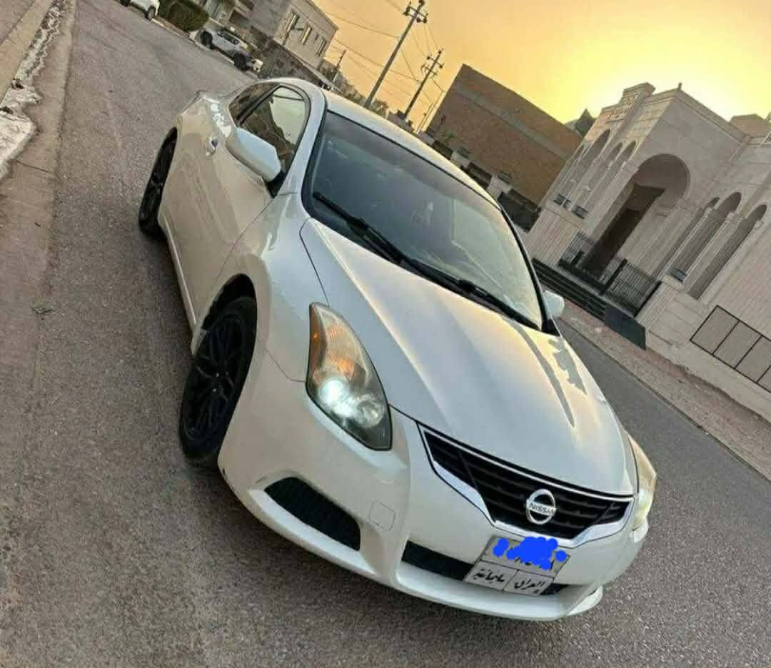 ئەلتیما ٢٠١٣ - زۆر پاک و بێ کێشە
فوول موەسەفات (بێ سلاکیت).
هەموو شتێکی بە شەرتە (گێڕ، مەکینە، تەحویل کردن).
ناوەوەی شاشە ئایپادی گەورە و حەساسی بۆ بەستراوە.
چوار تایەی نوێی لەژێرە.
تەنها دوو پارچەی هەیە لەگەڵ پارچەیەک بیلاد گۆڕاو.

ناونیشان:هەولێر

بۆ زانیاری زیاتر نامە بنێرە بۆ مەسنجەر أربيل, العراق


**إذا كنت صاحب هذا الإعلان وتريد حذفه لأي سبب، رجاءا أرسل رسالة إلى الدعم الفني**