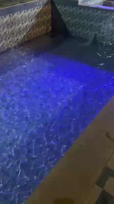 مزرعة ساندي بيل الترفهيه للايجار
تحتوي على 
بيت مؤثث كامل 2 غرف نوم🎪🏡🏠
صالة كبيرة🏠
مطبخ جاهز مع الأواني 
مسبح كبير 🛝🌊
مسبح صغير الأطفال 🏖  
حديقه  🏕
مكان للشواء 🔥🔥🔥
يتوفر كهرباء على مدار24ساعه 🚥🚥
كراج للسيارات 🚙🛻
ألعاب 
بليارد 🎱 
فيشة 🎖
الاتاجير نهاري وليلي ويوجد مبيت 🌕☀️🌛🌛
المكان صلاح الدين. قضاء بلد 
للحجز الأتصال 
***********
 متوفر واتساب ايضا
