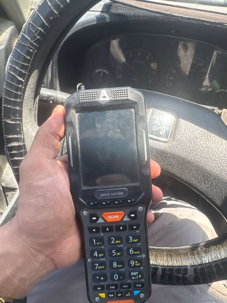 جهاز كاشير مخازن 
UPS اونلاين 10KVA 
Nvr 128 جنل 
للبيع مستعمل شي بسيط***********

