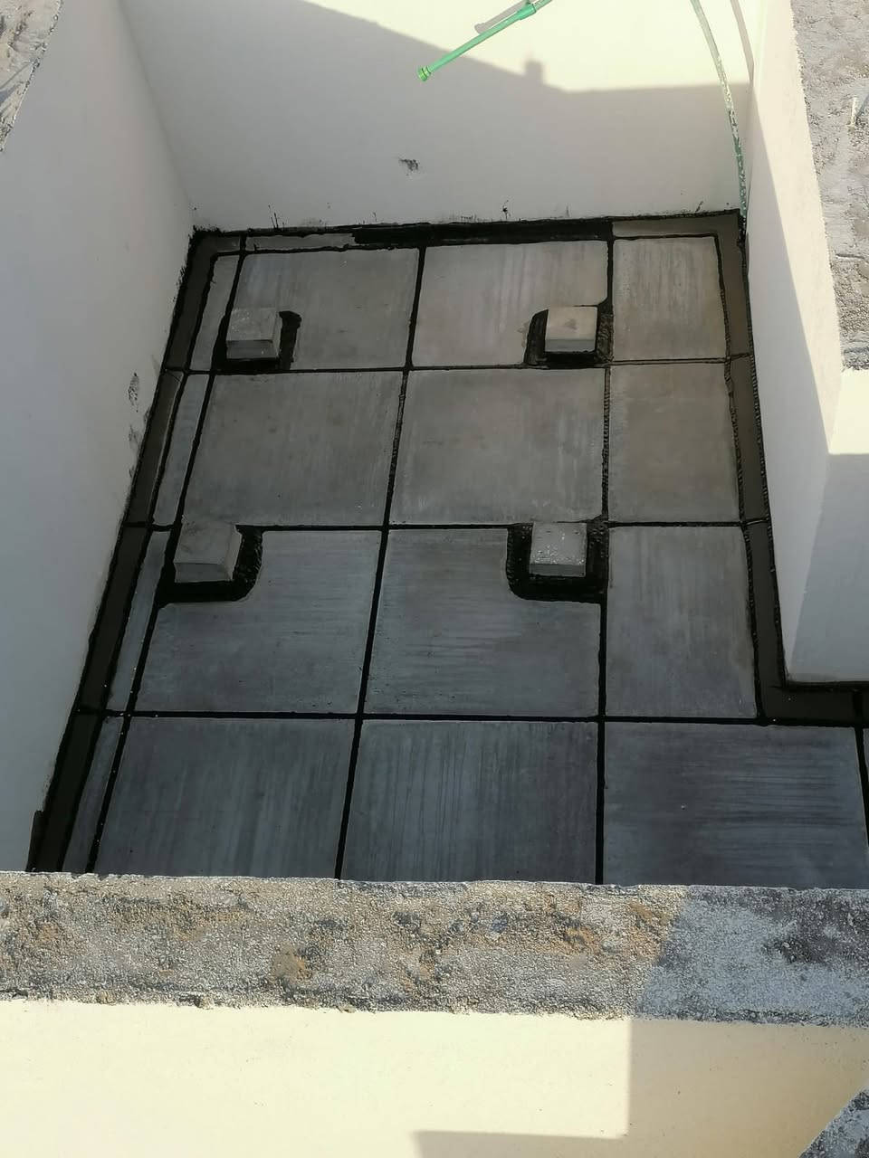 كادر متكامل لعمل السطوح اشتايگر والايزوگام 
وعادة صيانة الماستك
العمل في جميع أنحاء البصرة 
***********
