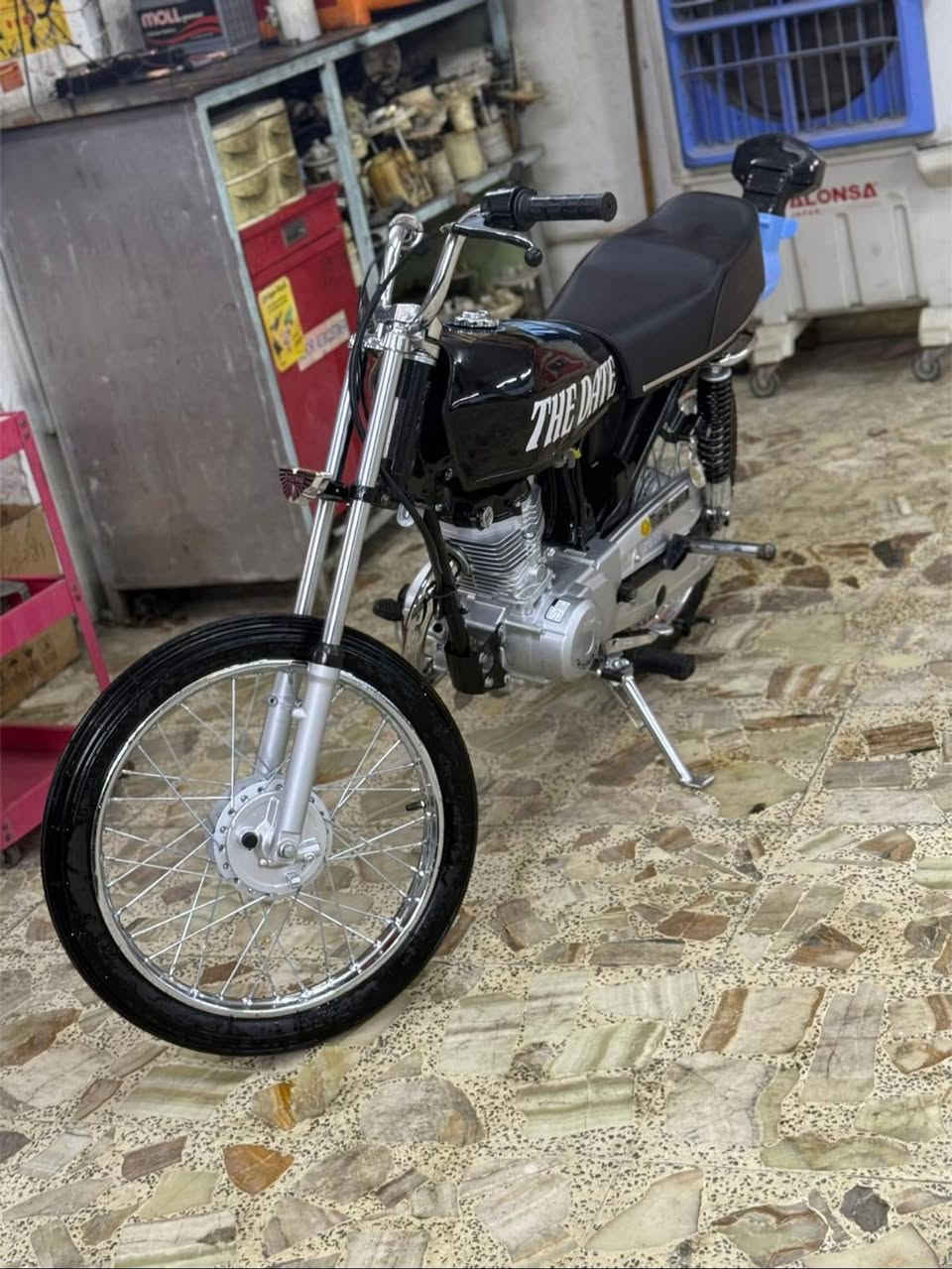 شباب دراجه للبيع2021 اصولي مو سكنر سعرها خاص شراي يتصل***********
