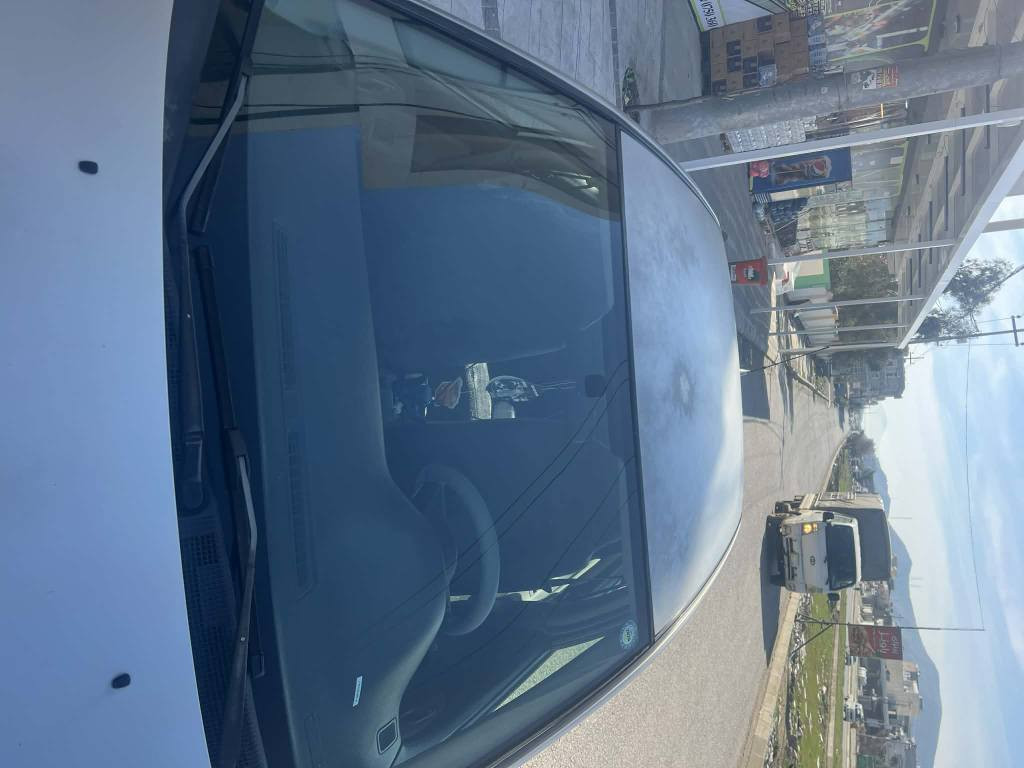 لانسەر مۆدێل ٢٠٠٩ سلڤەر
بێ بۆیاغ ، چەمەلەغی دواوەی لای سەکن کەمێک ناوگرتنی هەیە 
تێبینی:مەکینەی کەمێک دوکەڵی هەیە 
سنەوی تا ٢٠٢٦/٨/٢٥ رەقەمی نوێیە 
نرخی ٧٥ کەمێک معامەلە 
ژمارەی مۆبایل 
*********** رانية, السليمانية
