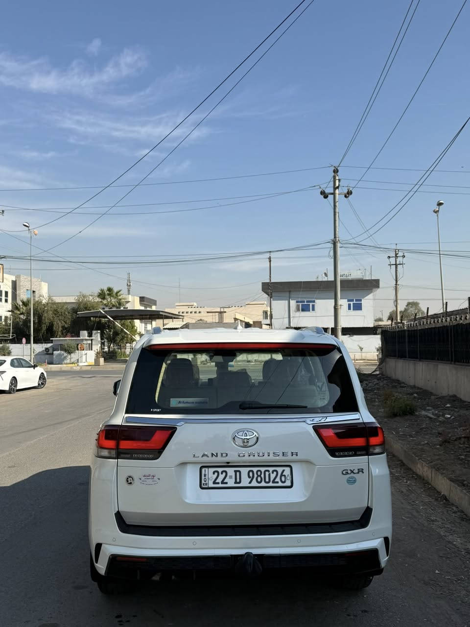 سلام عليكم 
للبيع لاندكروز موديل2022   مكفولة كفالة عامة من كلشي 6سلندر 4000
مواصفات السياره ماشيه 63 
فتحة سقف 
جنطة كهرباء 
كراسي جلد 
كراسي كهرباء 
شاشات تطبيق اصل 
3 شاشات 
كراسي تدفئة 
كراسي تبريد 
لايت زنون 3 عدسات 
كشاف لايت 
زراك لايت 
3 قطع تبريد 
جامات تصعد وتنزل كهرباء اوتو 
مري كهرباء وشفط 
نضام SPORT
نضام OTOhold
نضام صعود الجبال 
نضام المنحدرات 
داخل جلد بيجي 
بك لايت LED 
كامرات خلفية وامامية 
حساسات أمامية 
حساسات خلفيه 
سياره جديدة حيل 
***********
***********
