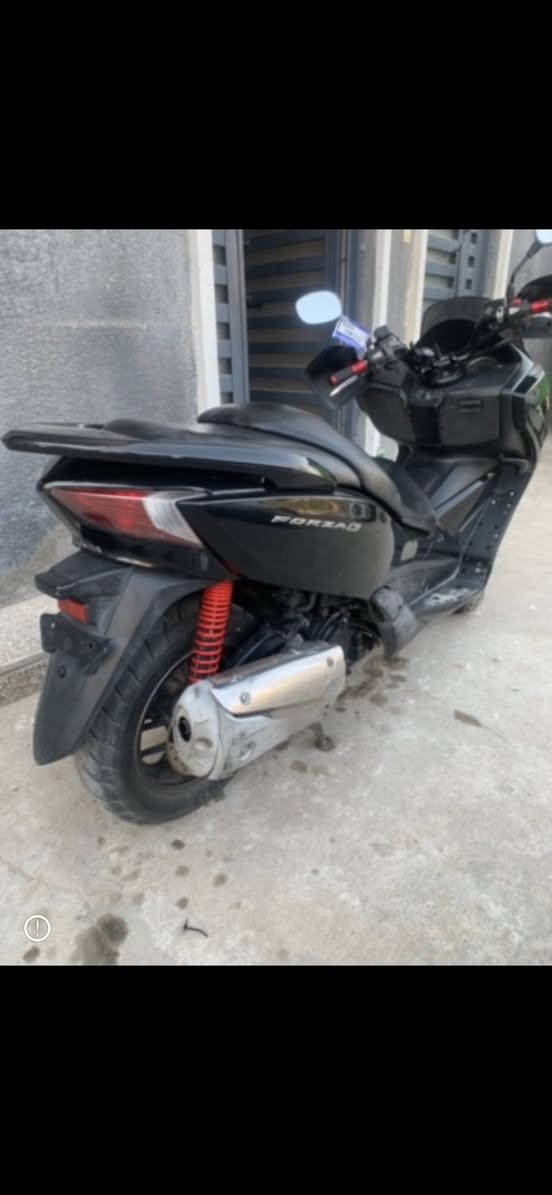 سلام عليكم اخوان فورزه 0/12 نظيفه كفراتها نظافتها ٧٠/١٠٠ كهربائيات مكفوله خير من الله نص نكره تشتغل نقصها جاملغ امامي عدت المنشور بسبب الوعود الكاذبه ومحتاج فلوس واريد ابيعها سعر مليون وبيها مجال للطبين مكاني عدن او حرية


**إذا كنت صاحب هذا الإعلان وتريد حذفه لأي سبب، رجاءا أرسل رسالة إلى الدعم الفني**