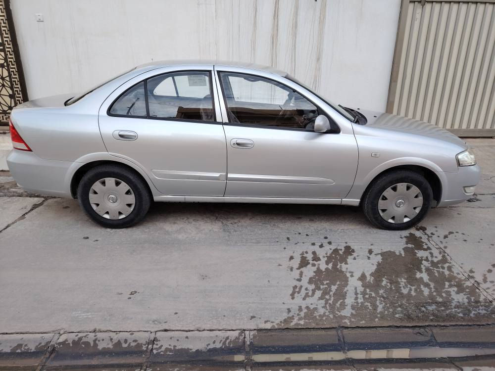 صني كوري ٢٠١١  سيارة نظيف ولا بغار ولا صرف مكان كركوك شبر صبغ خفيف في باب وره سايق  *********** كركوك, العراق
