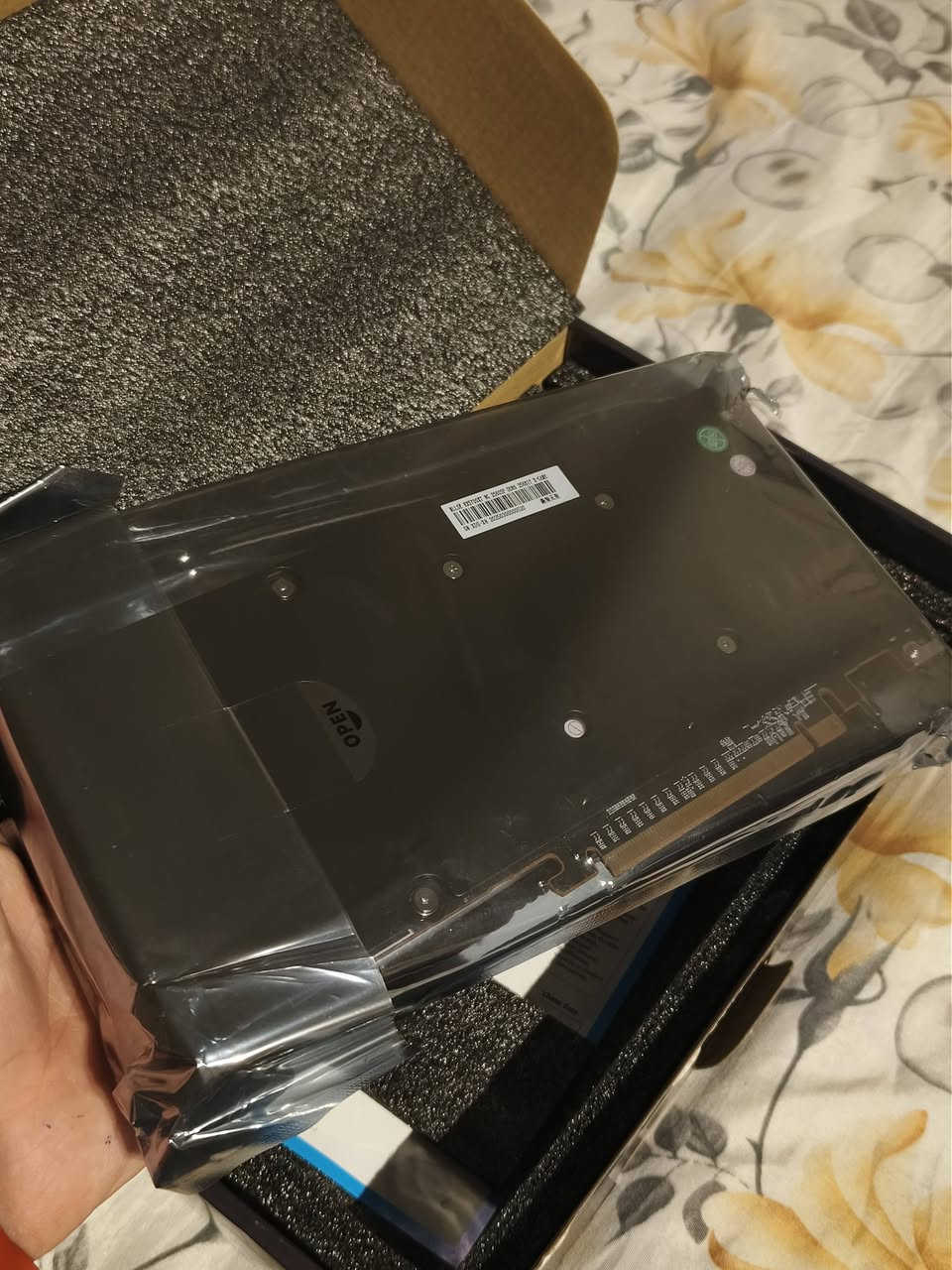 Mllse RX 5700XT
كارت نظيف جدا شغال و ضمان فحص يوم كامل 
السعر ٢٣٠ الف


**إذا كنت صاحب هذا الإعلان وتريد حذفه لأي سبب، رجاءا أرسل رسالة إلى الدعم الفني**