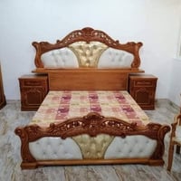 مستعجل • خشب ثقيل • ٥ أبواب