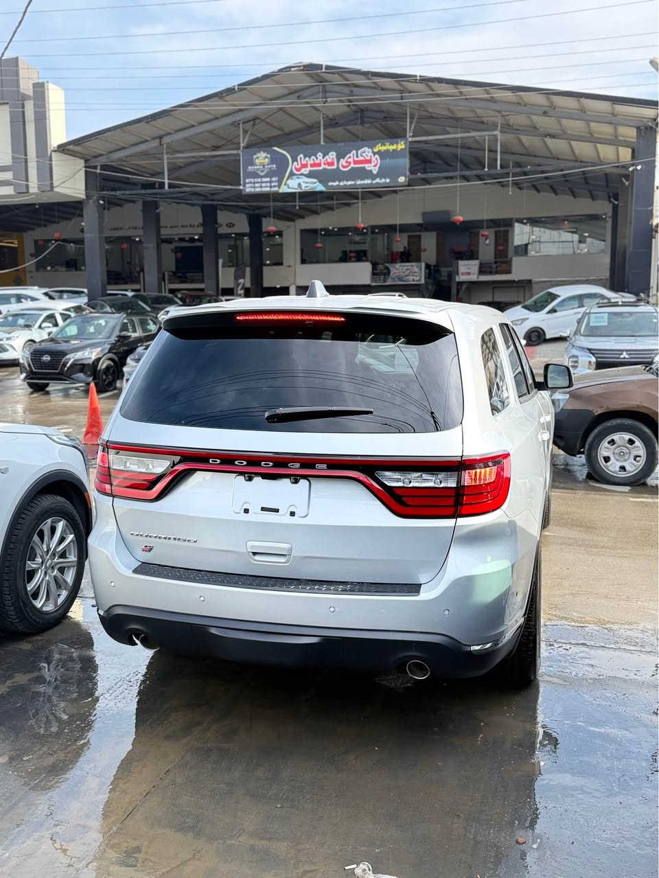 Dodge durango police
دۆج دۆرانگۆ 2024 مواسەفات  

مەکینەی V8 فۆرویل 5.7L
ژمارە کاتی 
تەنها ٨٠٠٠ هەزار کیلۆمەتر ڕۆیشتووە 
حسابی سفری بۆ بکە 

گێر ئۆتۆماتیک 
ئاوێنە کارەبا 
ڕادار 
دەبڵ ئەکسل 
کامێرا 
حاسە 
شاشە 
ئاوێنە ڕادار 
لایت زینۆن 
ڕادار پێش و پشتی 
لایت زینۆن 
لایت لید 
سندوق شەفت
زۆر مواسەفاتی تر 
لەسەر دەقی شەریکە ماوەتەوە 
هیچ مەسرەفێکی تێدانیە 
زۆر پاک و خاوێن 
هەموو گیانی بەشەرت 
تەنها یەک چەمەلغی بۆیاخە
گێر و مەکیەنەی بەشەرت نەکراوەتەوە 
برغۆی بانەدراوە لەسەر دەقی شەریکە 
هیچ کێشەیەکی تێدا نییە 

شوێن سلێمانی
***********
***********

‏Dodge Durango.
Police
الموديل : 2024 
عداد المسافة :8 الف مايل

حجم المحرك :V8 5.7)L)

الضرر :جاملغ سايق

‎بدون رقم وشرط الترقيم ( اربيل - دهوك - سليمانية )

ماشي ٨٠٠٠ ألف فقط 
كراسي جلد 
حساس خلفي
كامره خلفيه
شاشه
بلاجيكتور 
ويل كروم
بصمه تشغيل
تشغيل عن بعد
تحكم ستيرن
نضام ايكو نورمال سبورت
تبريد خلفي

مانع انزلاق
اوتو ستارت
7 راكب
صندوق كهرباء
وبقية المواصفات المعروفة 

العنوان :

‏‎للاتصال والاستفسار 
***********
*********** السليمانية, العراق
