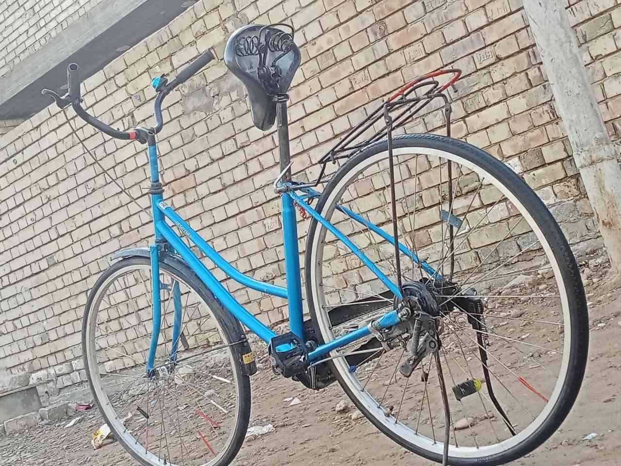 سلام عليكم بايسكل لبيع حجمه 27 سعر70 وبي مجال بسيط


**إذا كنت صاحب هذا الإعلان وتريد حذفه لأي سبب، رجاءا أرسل رسالة إلى الدعم الفني**