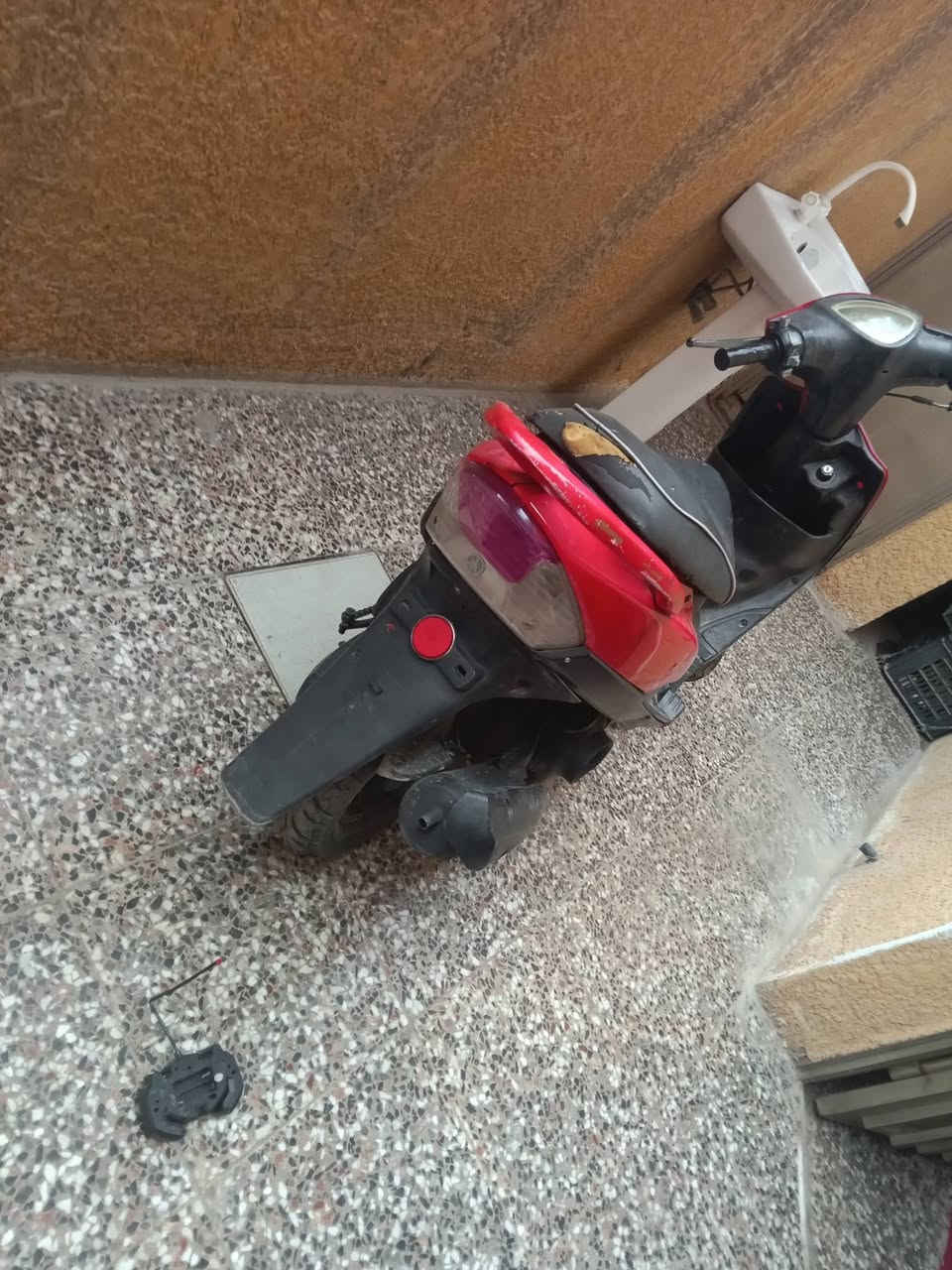 السلام عليكم للبيع دراجه ماكس عدله مكينه كفاله كهربائيات كلها شغله معدل شلعه خير من الله الدراجه السعر 425او بيها مجال قليل حك الجيه مكاني جسر ادياله القديم أو هاذه رقمي ***********
