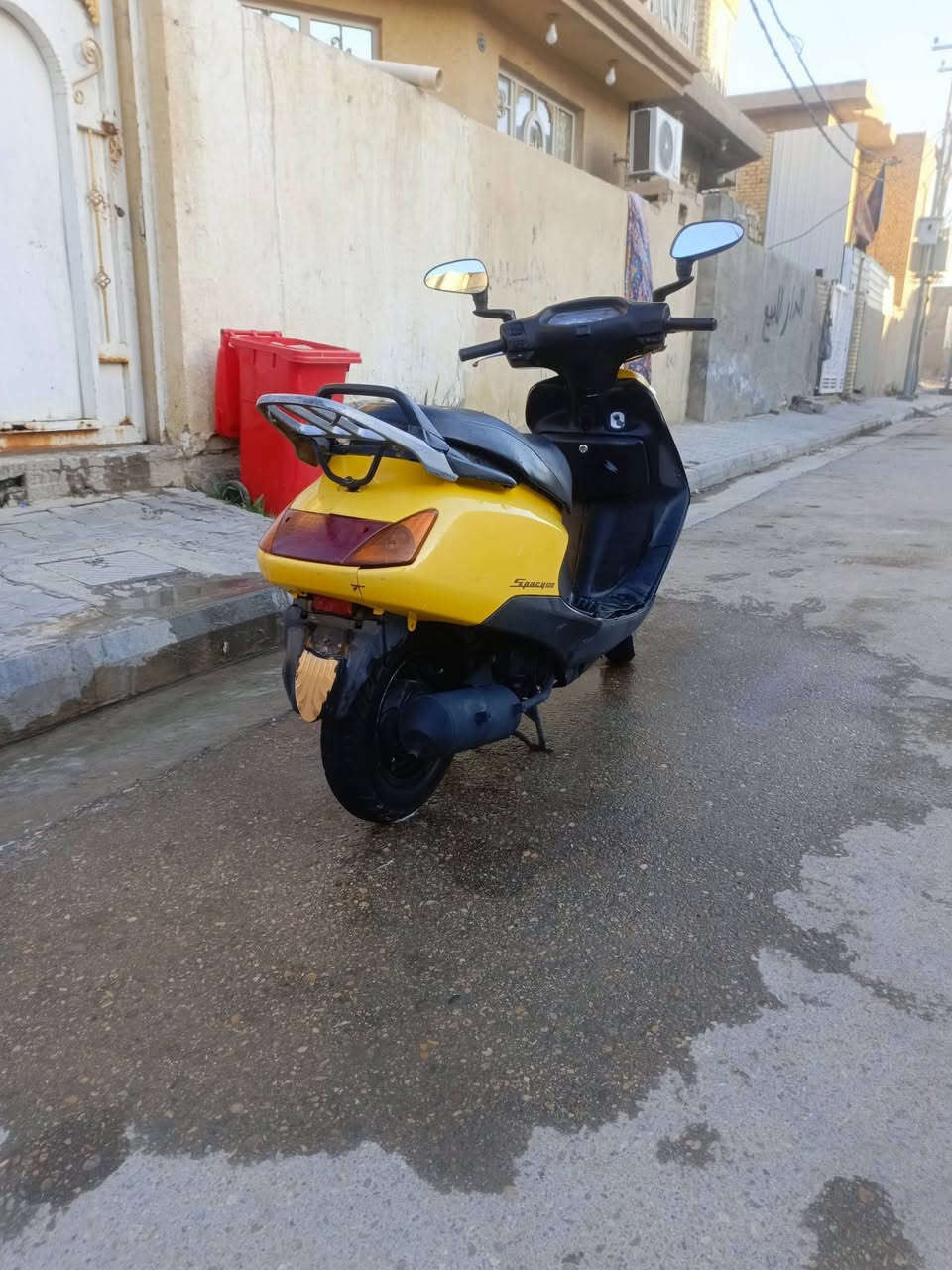 سلام عليكم درجة سبيسي ياباني كفرات اصلي ناعمه قفل ستيرن خير من الله بل مشي كلشي ماناقصه دك سلف وطلع مجفته اصلي مرة واحدة سعر500 وبيه مجال مكاني زين القوس شارع المله رقمي ***********
